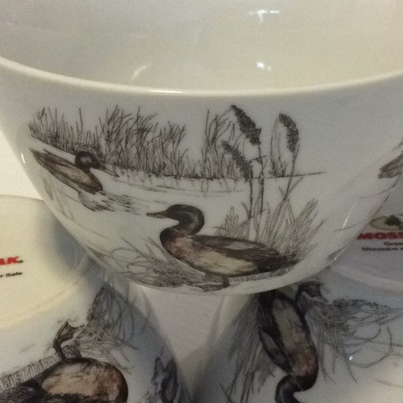Mossy oak bowls, 3 bowls with duck scenes. - Picture 3 of 7